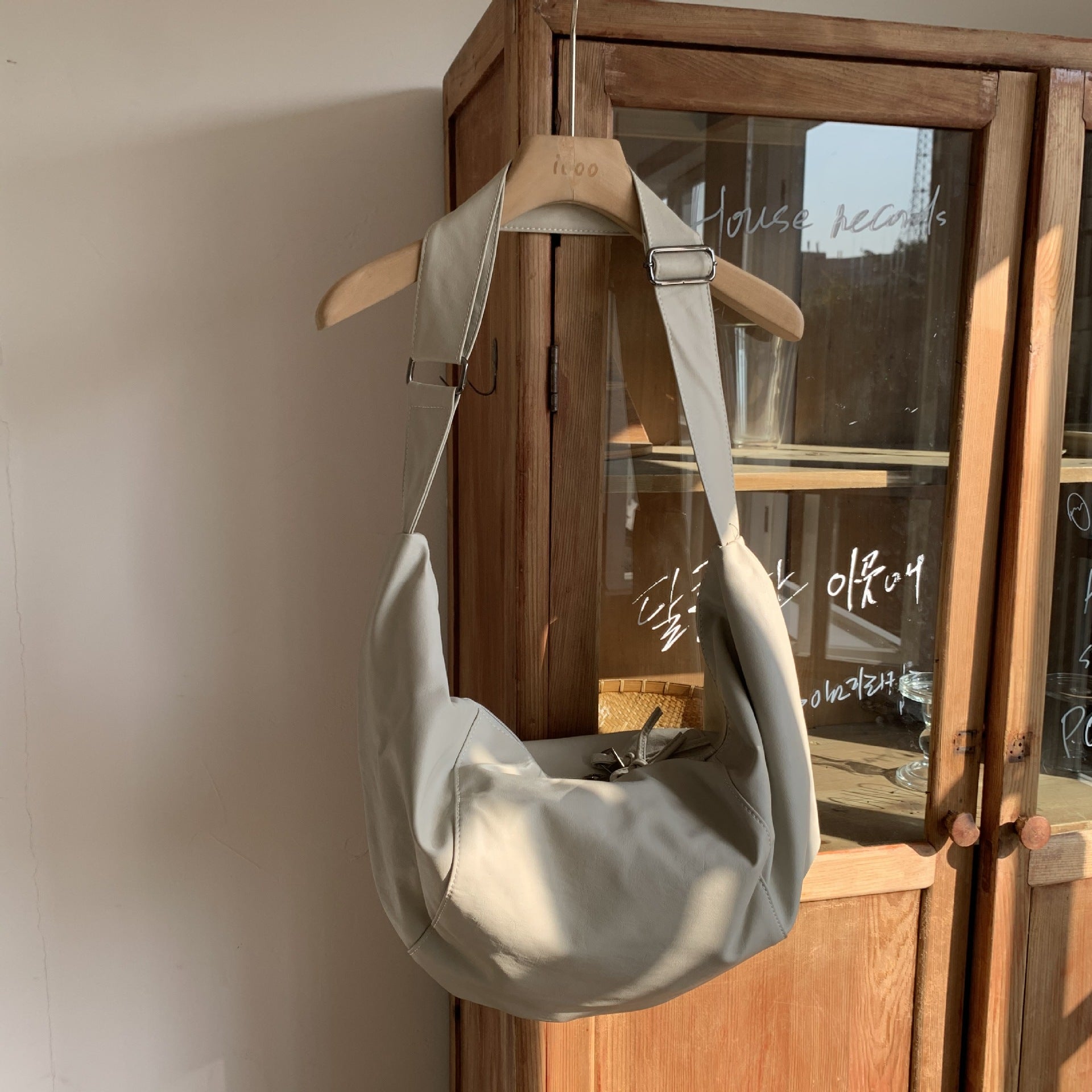 Versatile Casual Large Capacity Solid Color Women's Bag